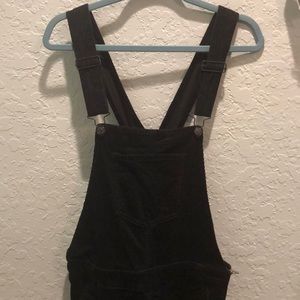 90’s OVERALLS 🖤🔥🤘